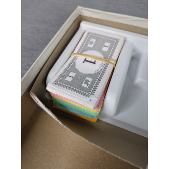 👯‍♀️Host Pick⚡️Vtg Monopoly 1999 Ed. w/ Winning Token fr Token Campaign-incomp - Picture 4 of 8